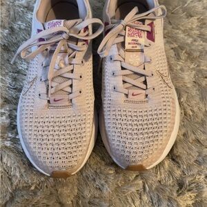 Nike Women's Beige and Pink Athletic Shoes